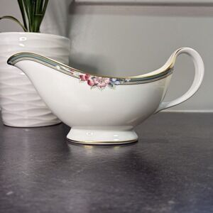 1994 Royal Doulton Orchard Hill Bone China Sauce Gravy Boat With Handle EUC